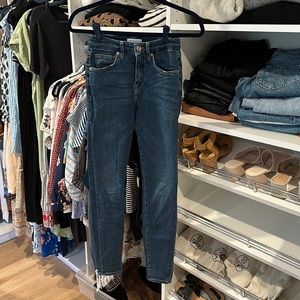 Good American Jeans - size 2/26 - medium/dark wash